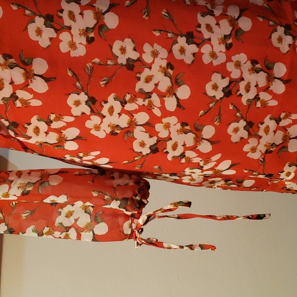 Gilli Dress - Picture 4 of 9